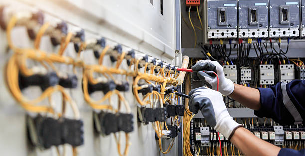 Professional Electrician technician working in Bystrom, CA